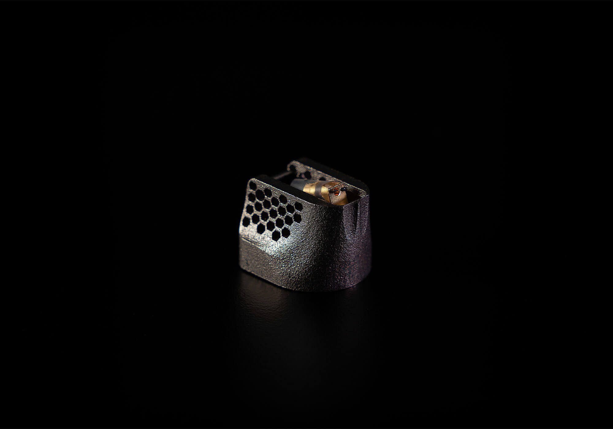TESSELLATE Ti Cartridge Titanium Finish